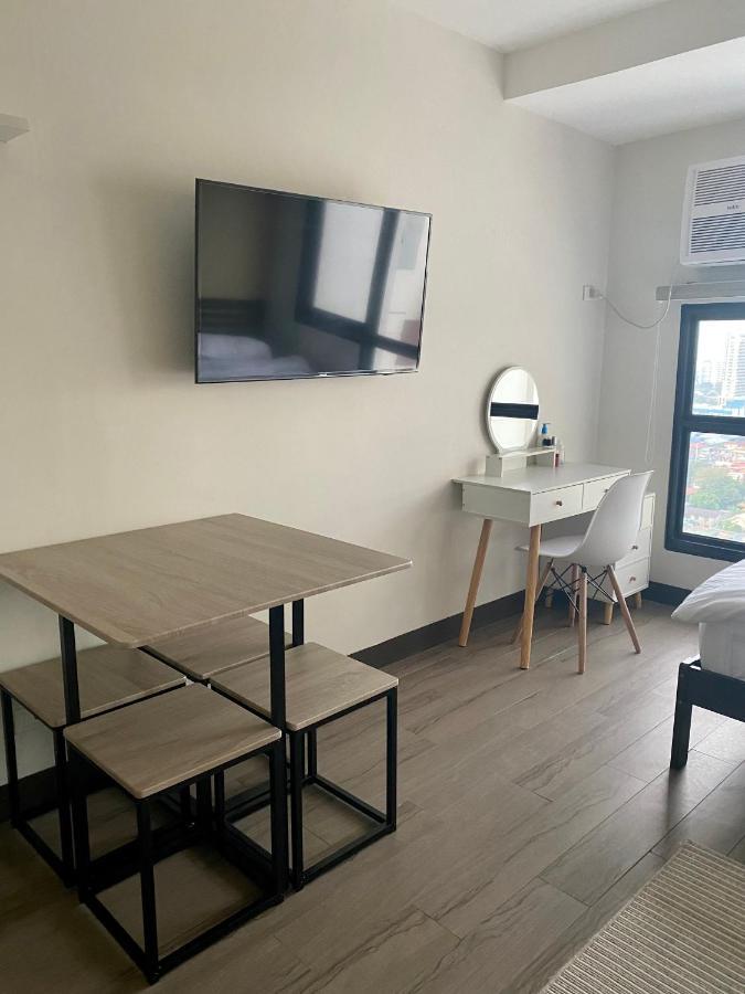 Cozy Fully Furnished Qc Studio With Skyline View Aparthotel Quezon City Εξωτερικό φωτογραφία